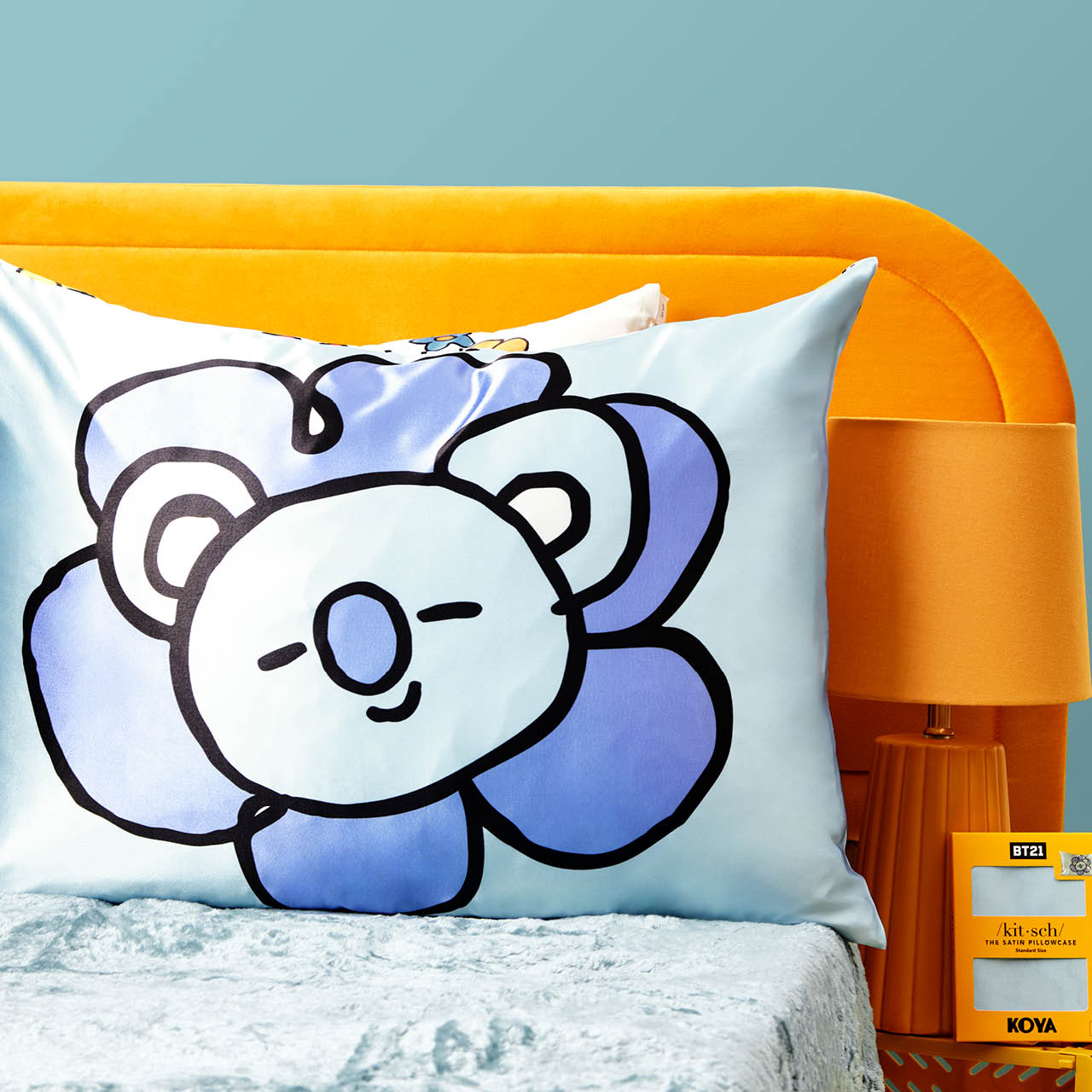 BT21 meets Kitsch Funda de almohada de satén - KOYA